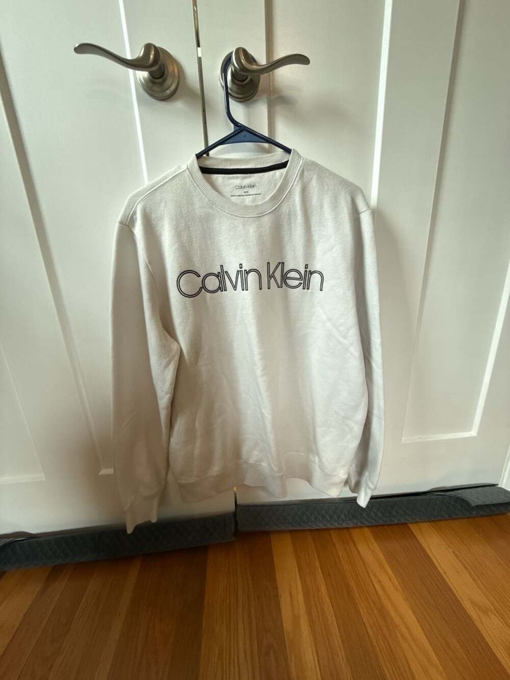 Calvin Klein White Logo Crewneck Sweatshirt Size M